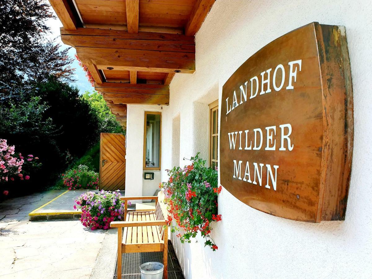 Landgasthof "Wilder Mann" Hotel Innsbruck Exterior photo